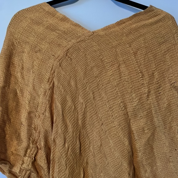 Tunic - Picture 4 of 5